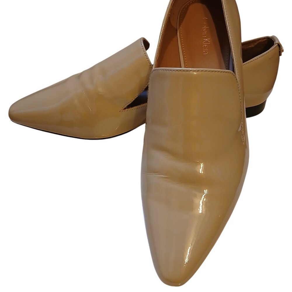 CALVIN KLEIN Tan Patent Leather Loafers 8M - EUC